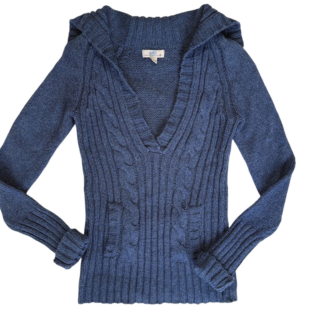 Womens Y2K Cable Knit Sweater Medium Wool Blend  V-Neck Fitted Bella‎ Cozy Layer